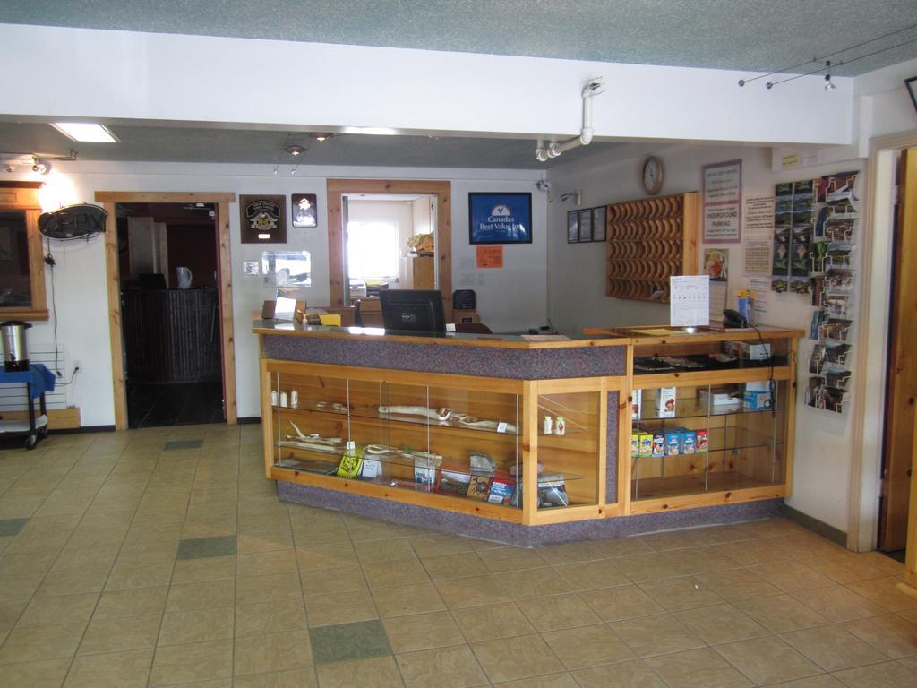 Canadas Best Value Inn- Riverview Hotel Whitehorse Luaran gambar