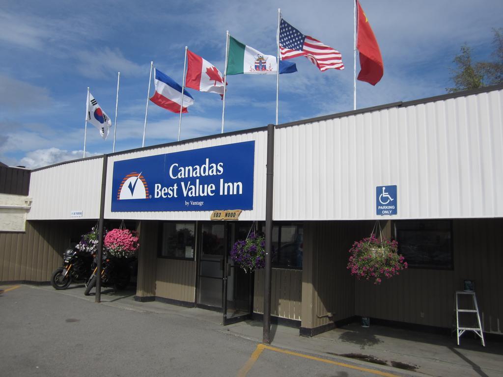 Canadas Best Value Inn- Riverview Hotel Whitehorse Luaran gambar