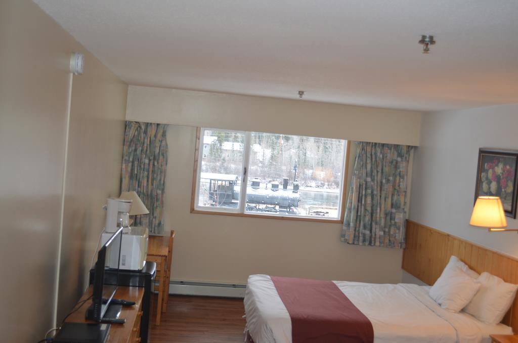 Canadas Best Value Inn- Riverview Hotel Whitehorse Luaran gambar
